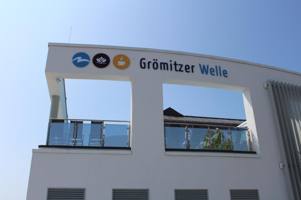 Ferienwohnungen Im Haus Strandburg グレーミッツ エクステリア 写真