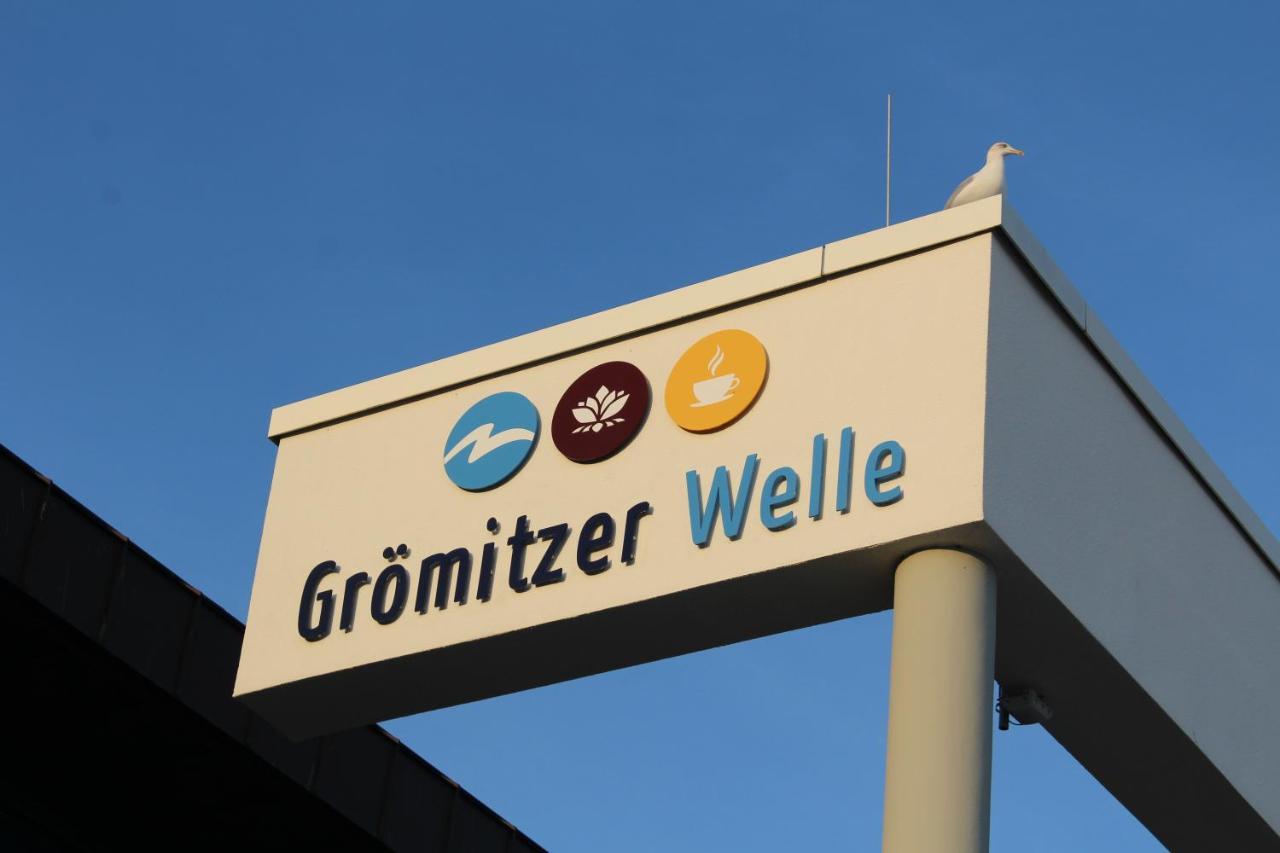 Ferienwohnungen Im Haus Strandburg グレーミッツ エクステリア 写真
