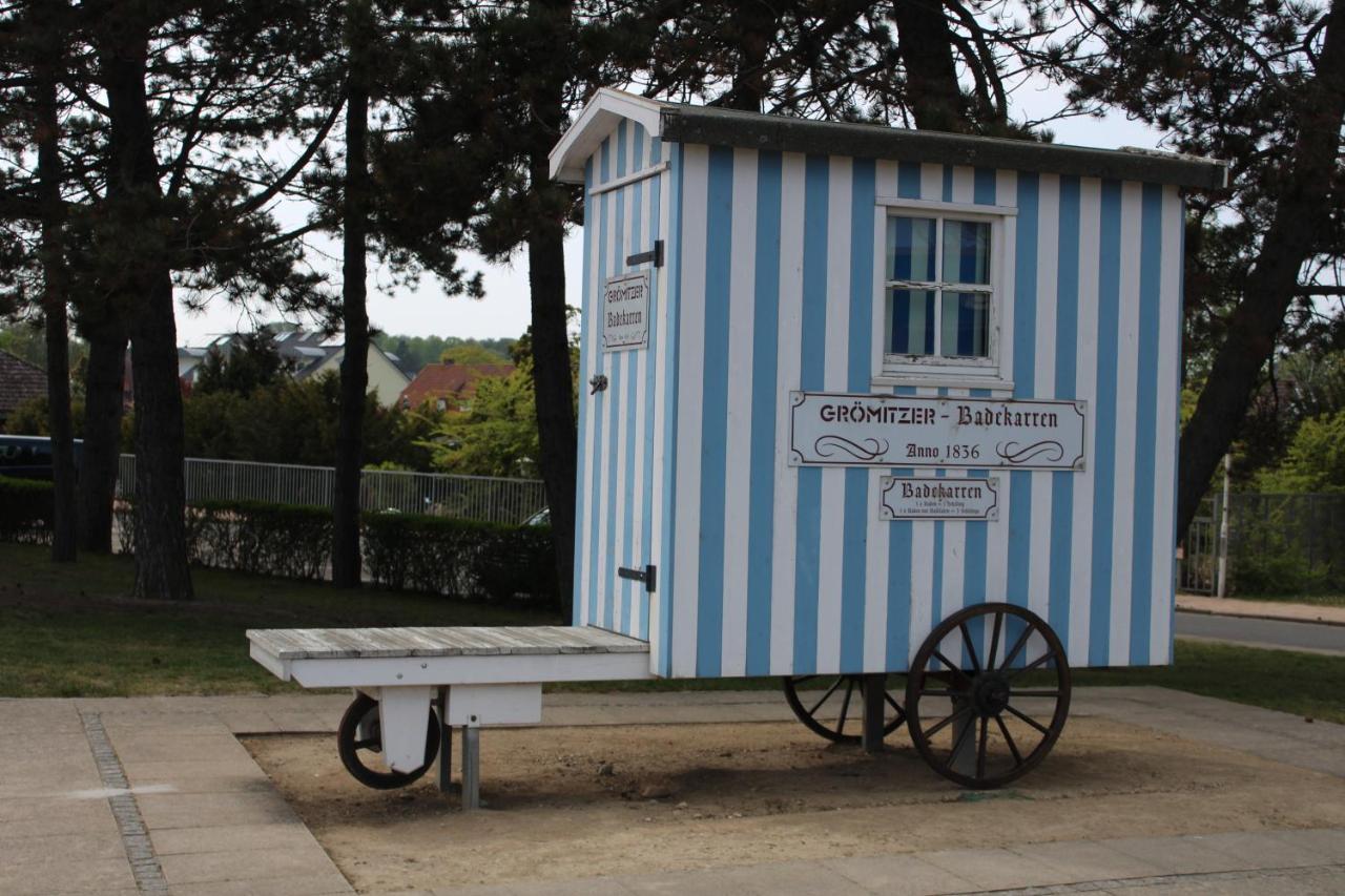Ferienwohnungen Im Haus Strandburg グレーミッツ エクステリア 写真